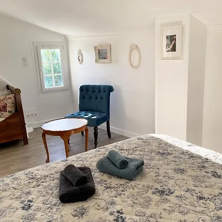 Bed and Breakfast Le Vieux Moulin Bouhet Esterno foto
