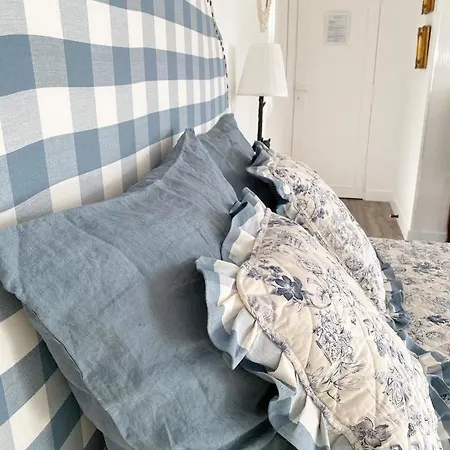 Bed and Breakfast Le Vieux Moulin Bouhet Esterno foto