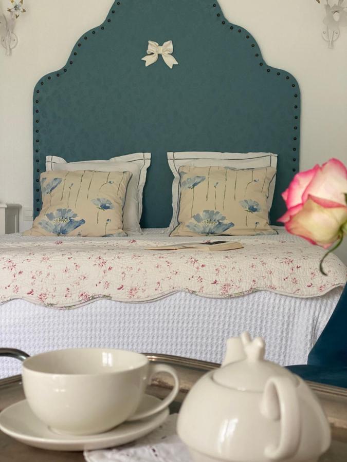 Le Vieux Moulin Bed & Breakfast Bouhet
