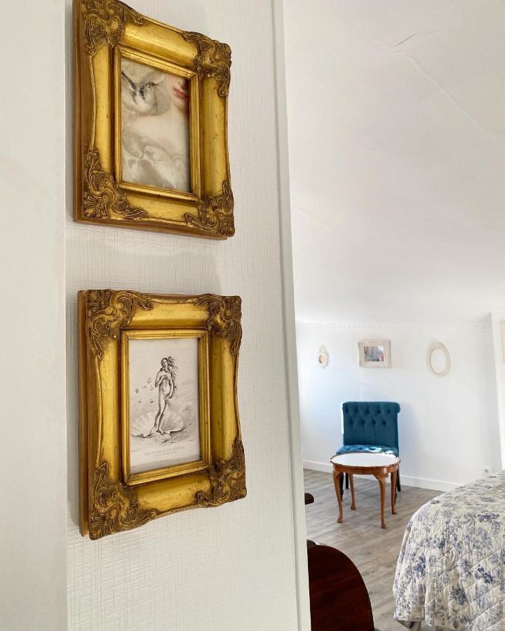 Le Vieux Moulin Bed & Breakfast Bouhet